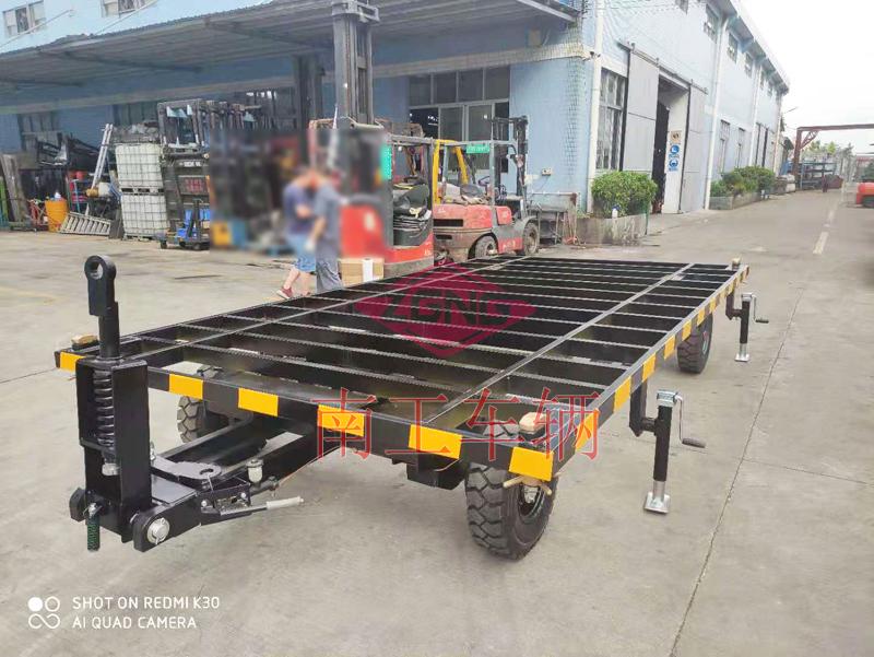 5吨骨架式球友会(中国)移动房车底盘