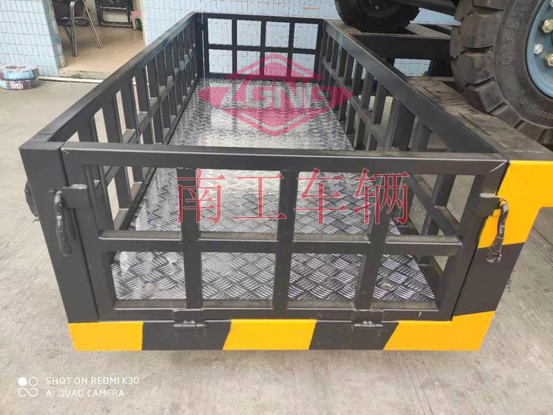 8吨骨架式球友会(中国)带尾箱框