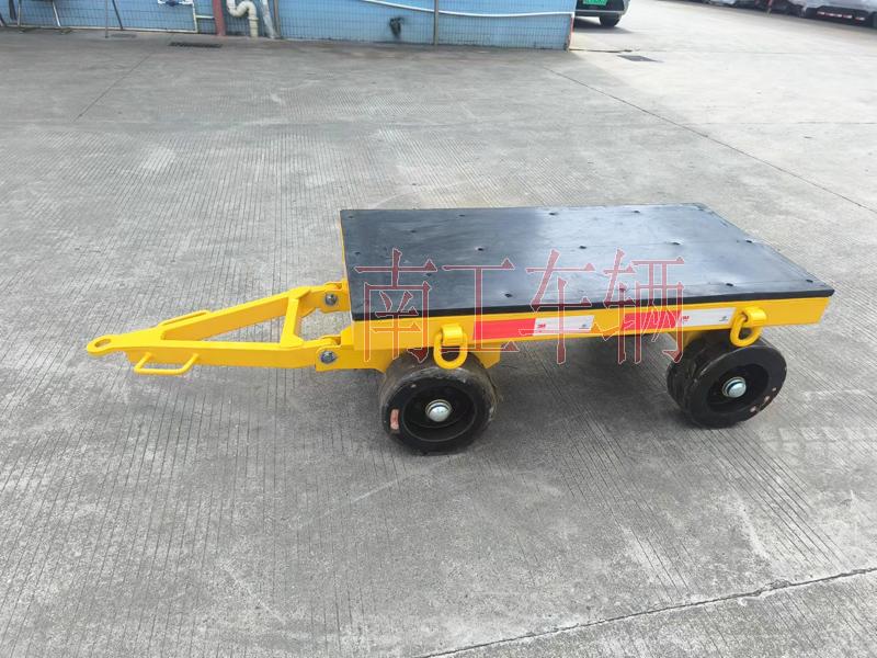 2吨小型球友会(中国) 带橡胶垫全挂车