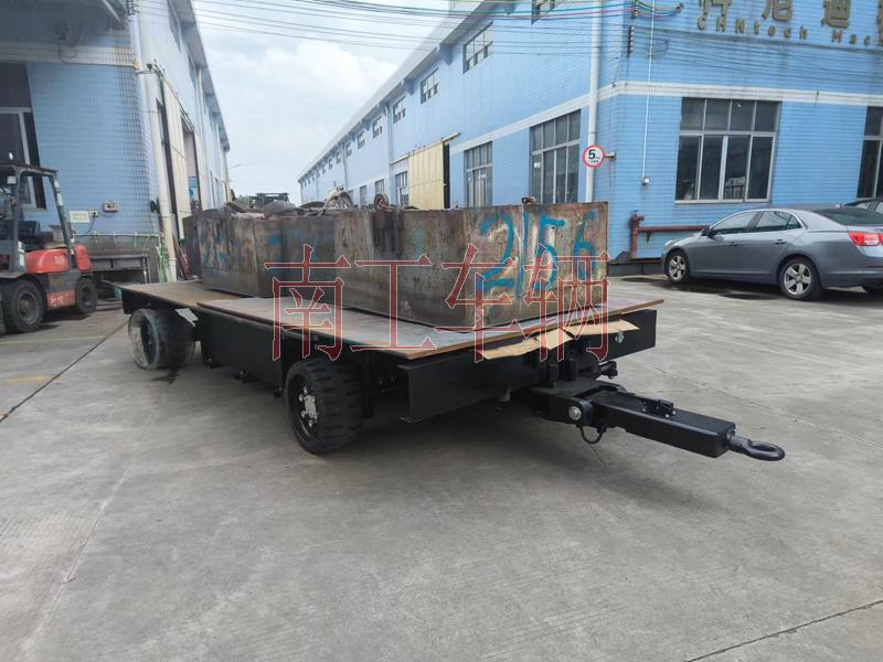 10吨自走式电动球友会(中国) 电动拖车底盘