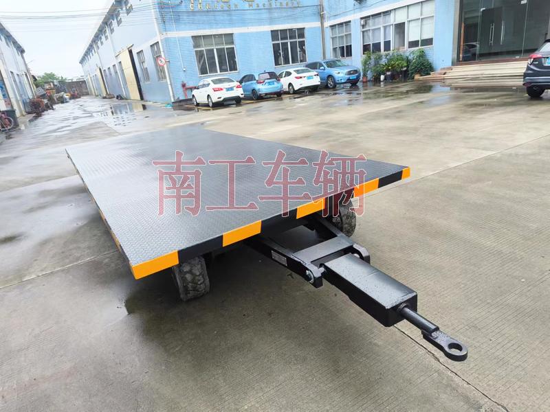 6吨牵引球友会(中国) 工业全挂拖车