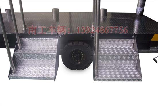 1677294969525689.jpg 移动厕所底盘拖车5.jpg