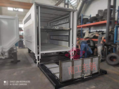 1684309579317907.jpg 箱式拖车垂直尾板2I.jpg