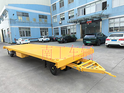 1739581891266954.jpg 10吨球友会(中国)带液压支腿伸缩梯工具车3I.jpg