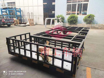 4吨骨架式华体会(中国)一站式服务平台带小尾箱I.jpg